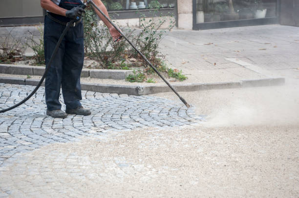 Best Pool Deck Cleaning  in Lakeside, OR